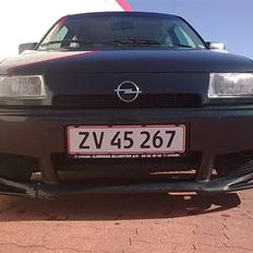 Opel Astra F GSI (SOLGT)