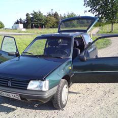 Peugeot 205 Forever *Solgt*