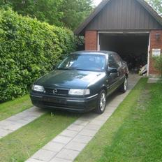 Opel Vectra 2.0 16V GLS [SOLGT]