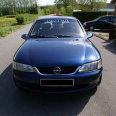 Opel vectra b 2,0 16v