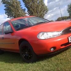 Ford Ford Mondeo 1,6 Fashion 