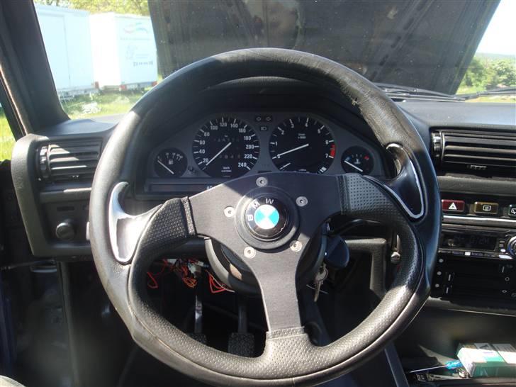BMW E30 solgt billede 10