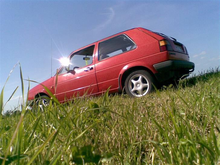 VW Golf 2 (Den Semirøde) - På marken(: billede 11