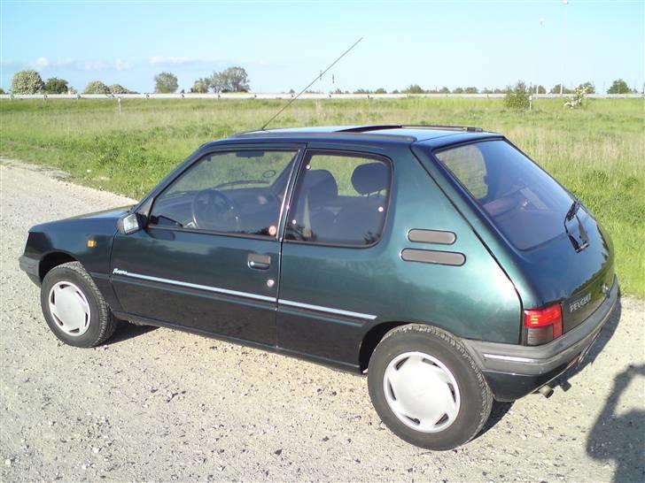 Peugeot 205 Forever *Solgt* billede 3