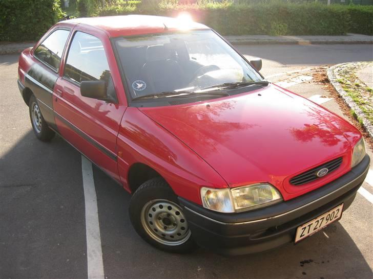 Ford Escort 1,8i CL billede 5