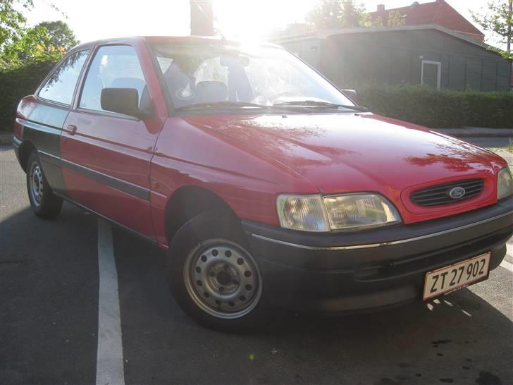 Ford Escort 1,8i CL billede 6