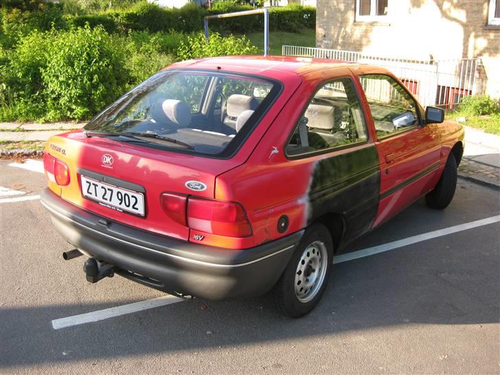 Ford Escort 1,8i CL billede 7