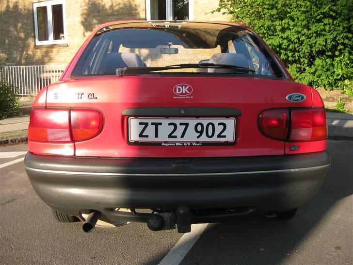Ford Escort 1,8i CL billede 8