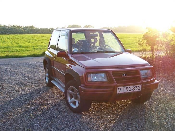 Suzuki                    Vitara billede 4