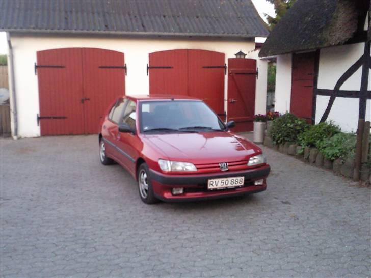 Peugeot 306 style (byttet 27/9)  billede 2