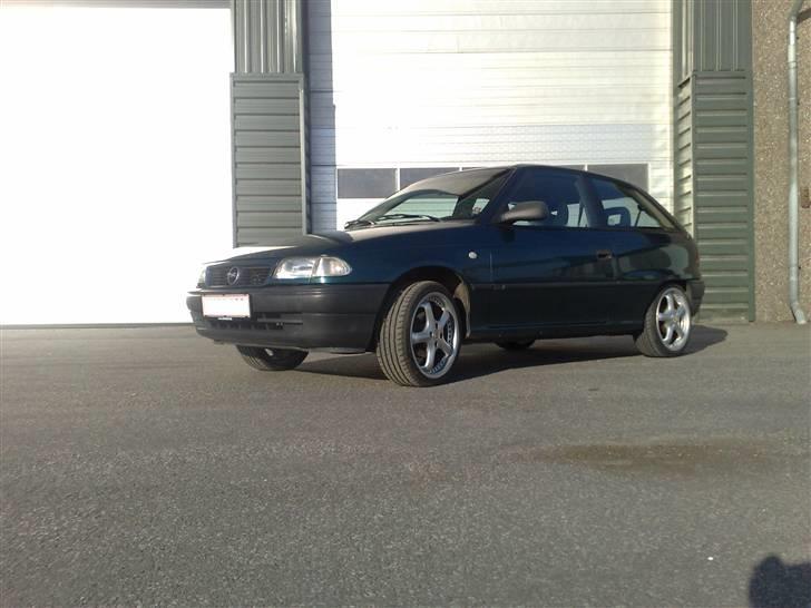 Opel Astra 1,6 16v Sport Solgt billede 2