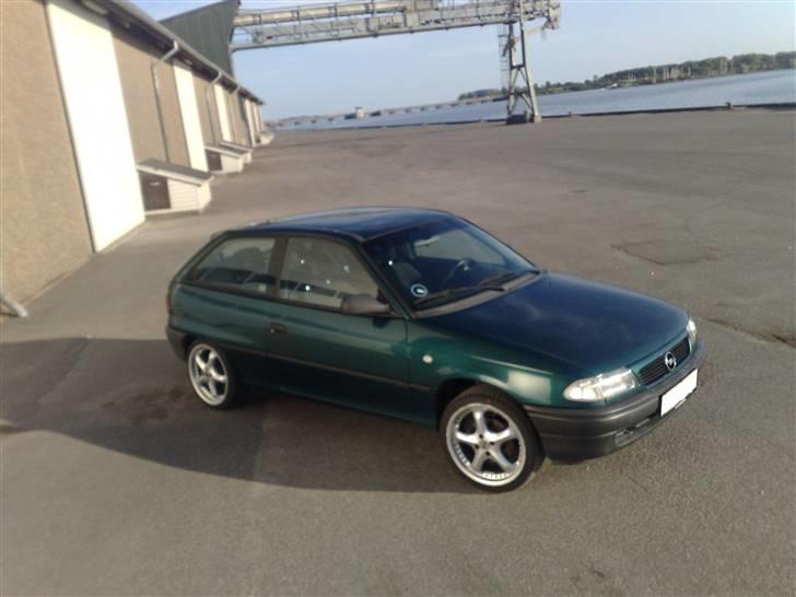 Opel Astra 1,6 16v Sport Solgt billede 4