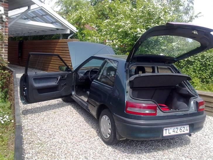 Mazda 323 1,3 (Byttet) billede 5