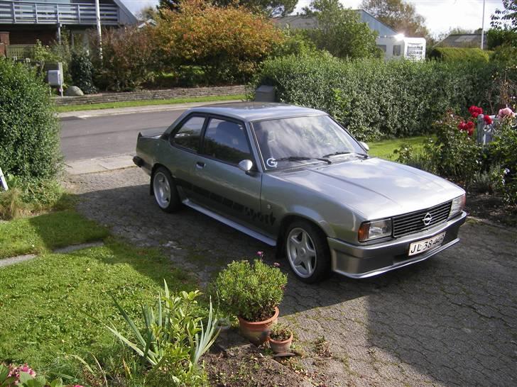 Opel ascona b 2.2 injection billede 2