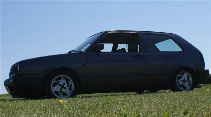 VW Golf 2 TD - SOLGT billede 2