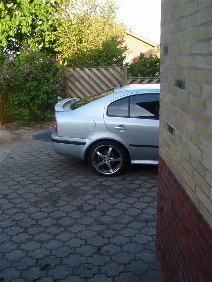 Skoda Octavia 1,8 20VT RS Solgt billede 2