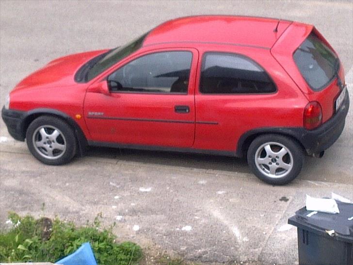 Opel Corsa B 1,4i Sport*SOLGT* billede 1