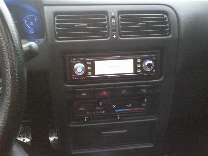 Nissan 100 NX billede 9