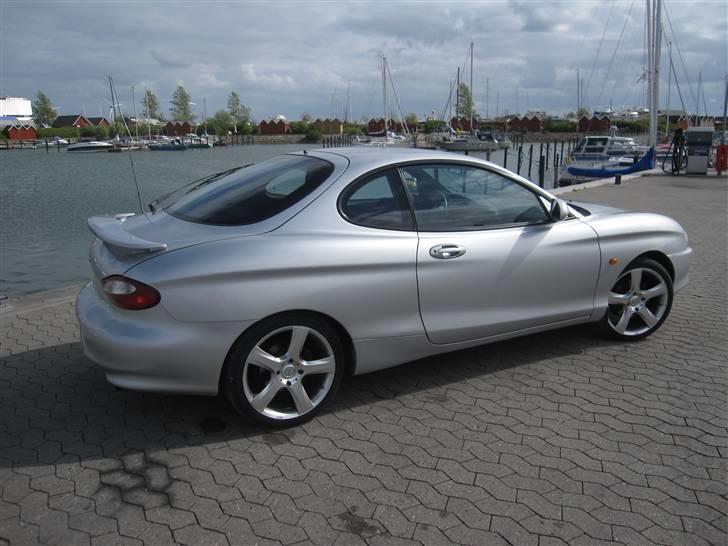 Hyundai coupë SOLGT billede 8