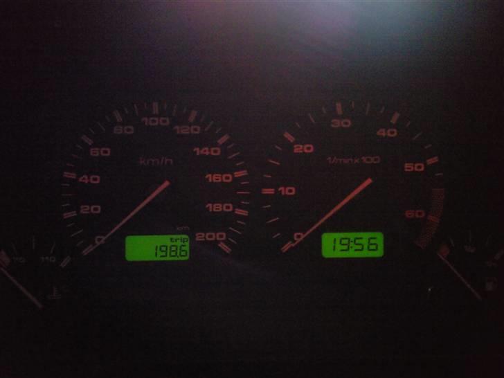 VW polo 6n (totalskadet) - rød lys i speedometer billede 19