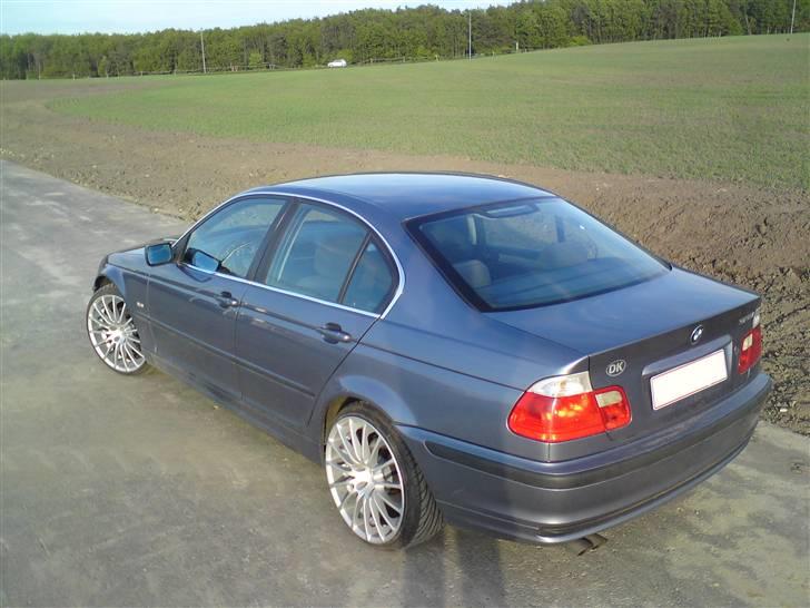 BMW 328i billede 9