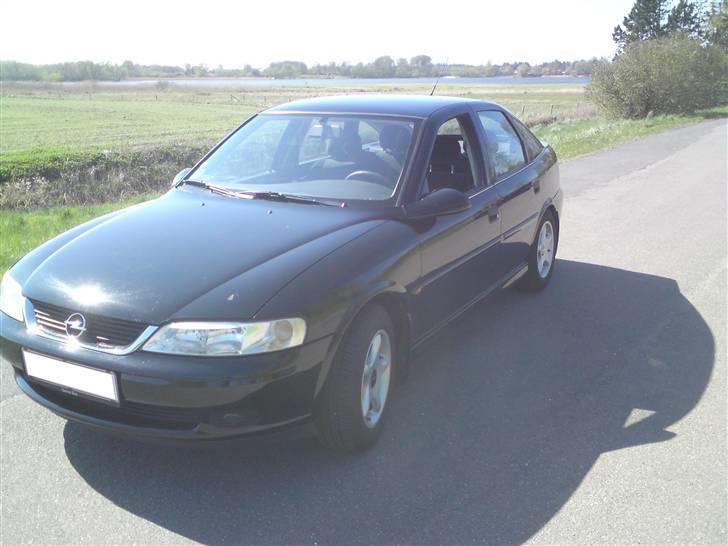 Opel Vectra B - Total skadet billede 12