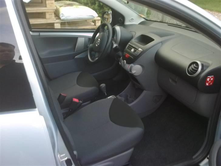 Toyota Aygo MM/T SOLGT billede 3