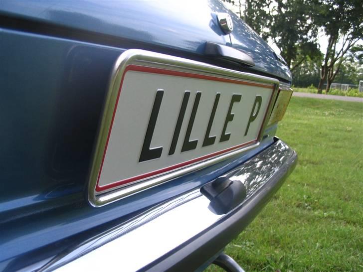 Opel Kadett C City Berlina - Lille P nummerplade med Rustfri nummerplade ramme billede 12