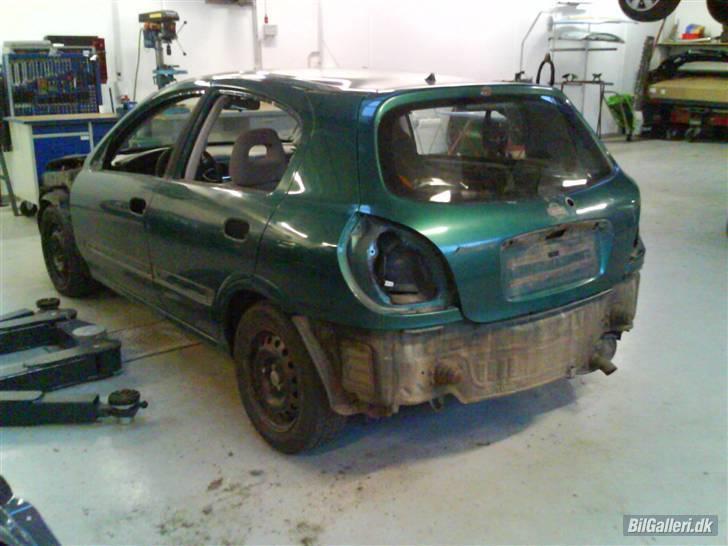 Nissan almera turbo - på vej til maler billede 11