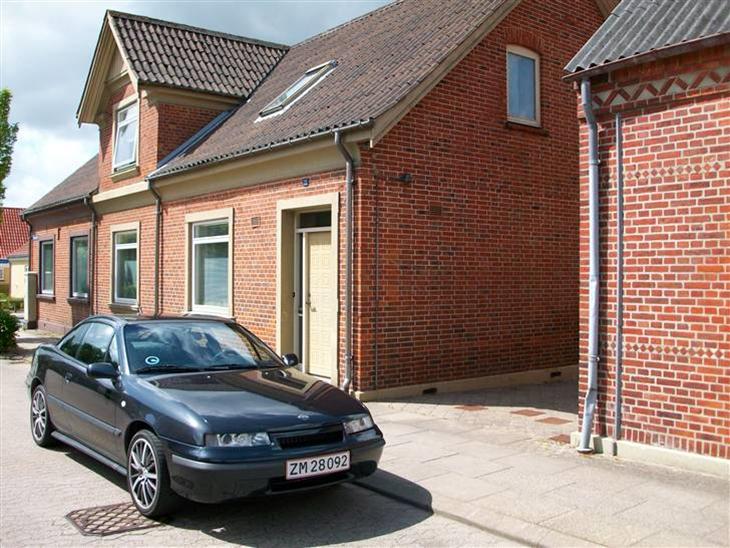 {{currentPhoto.altText}} billede {{currentPhoto.number}}