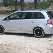 Opel zafira b opc