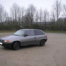 Opel Astra 1,6i - SOLGT