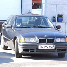 BMW 318i