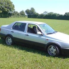 VW vento 1,8 solgt