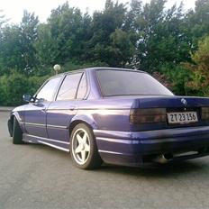 BMW E30 2,7 eta SOLGT