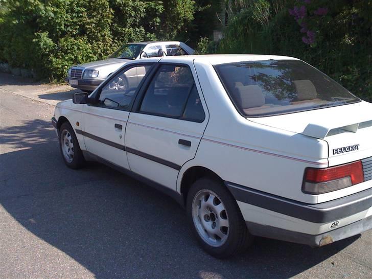 Peugeot 405 1,9 GLX (DØD MOTOR) - Venstre side billede 3