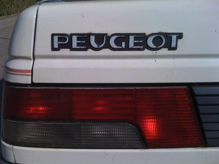 Peugeot 405 1,9 GLX (DØD MOTOR) - Peugeot! billede 7