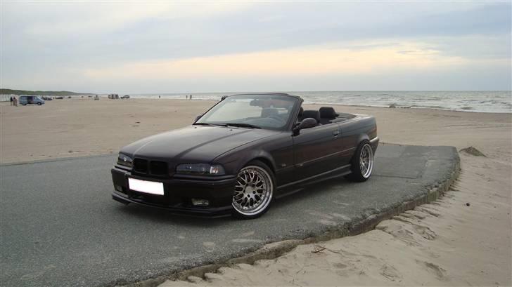 BMW 325i Cabriolet M-Technic billede 2