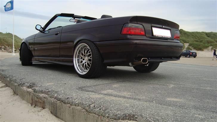 BMW 325i Cabriolet M-Technic billede 13