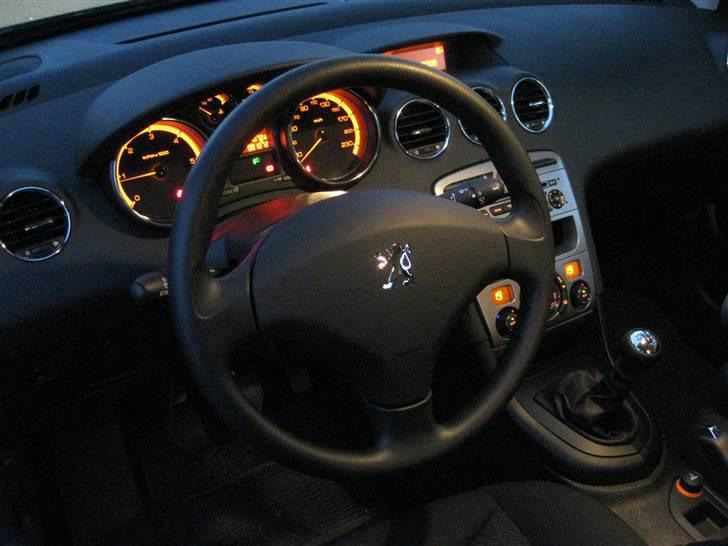 Peugeot 308 1,6 HDI St.car SOLGT billede 5