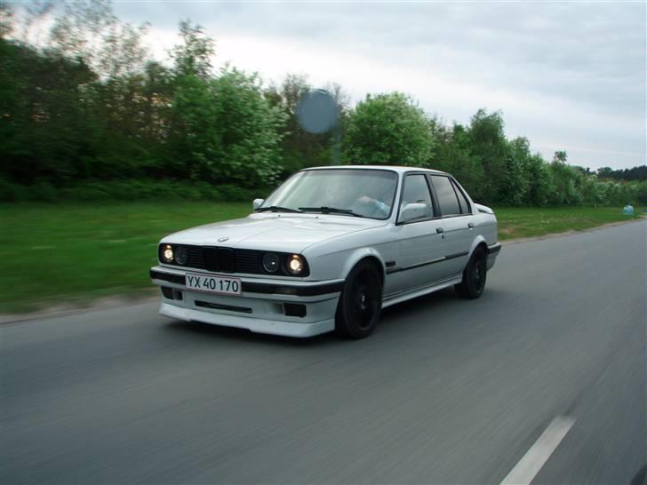 BMW E30 billede 11