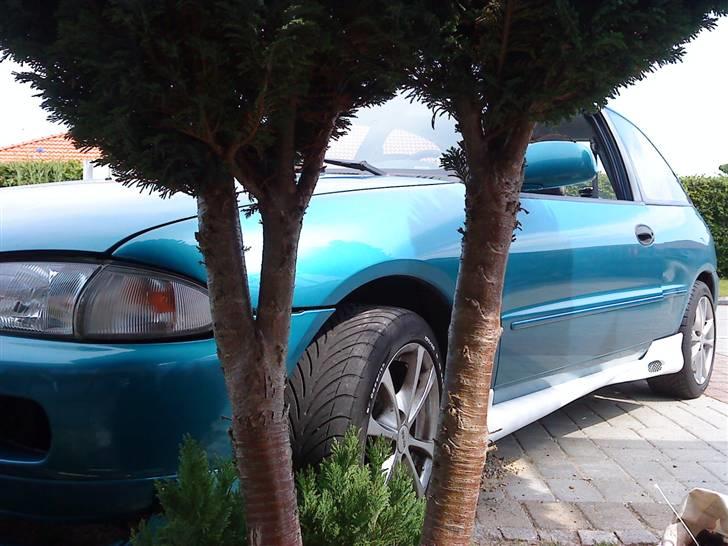 Mitsubishi Colt GLXI  (Byttet) - ser lidt bedre ud med side skørter ;D billede 17