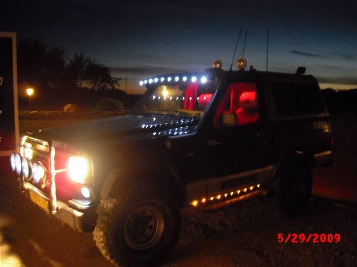 Nissan patrol 3,3 td solgt billede 5