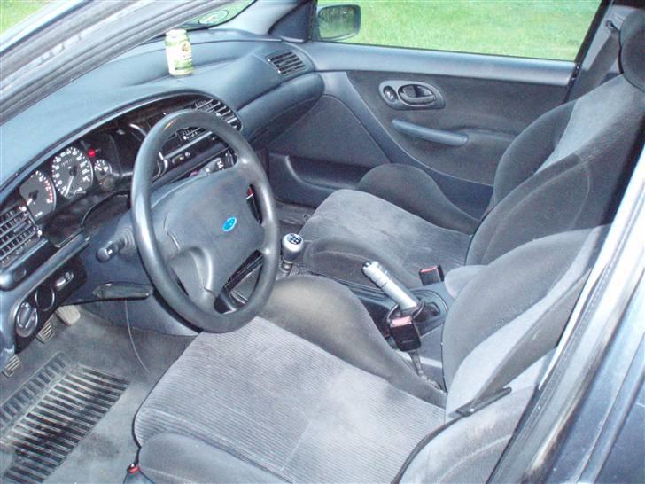 Ford Mondeo 2,0i Celebration billede 8