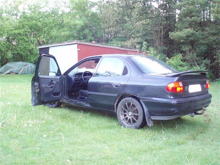 Ford Mondeo 2,0i Celebration billede 10