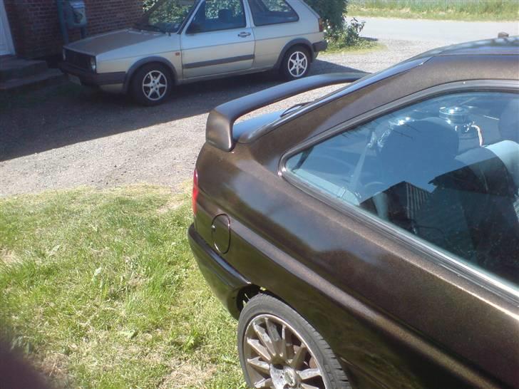 Ford Escort 1,8i sport (solgt) billede 2