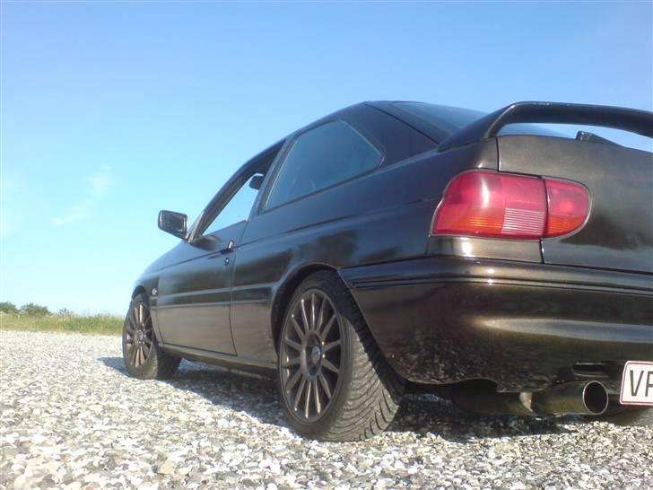 Ford Escort 1,8i sport (solgt) billede 10