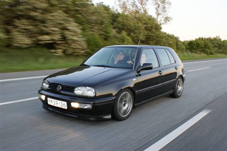 VW Golf 1.8 GT Solgt billede 3