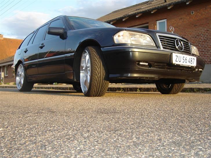 Mercedes Benz C220D SOLGT billede 19