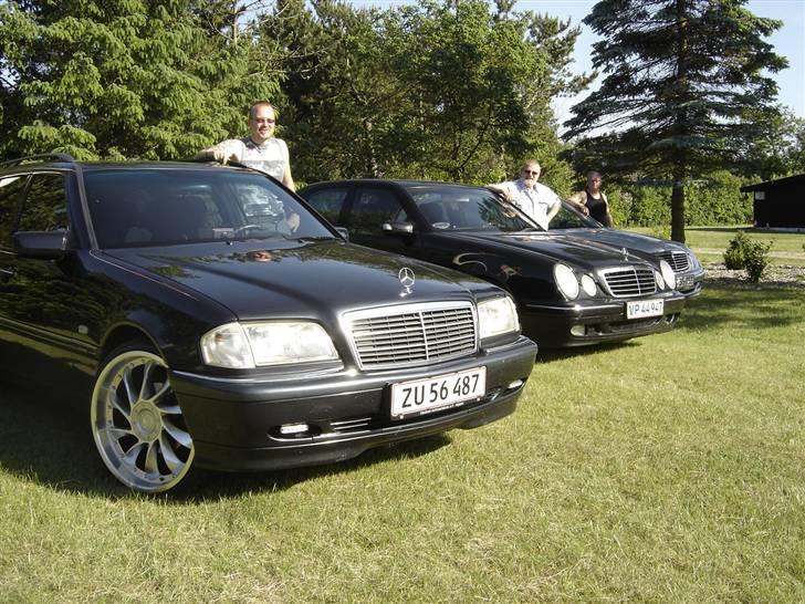 Mercedes Benz C220D SOLGT - Forfra: W202 min, W210 søsters og W211 min Fars billede 20